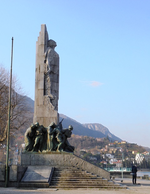 1604 monumento caduti